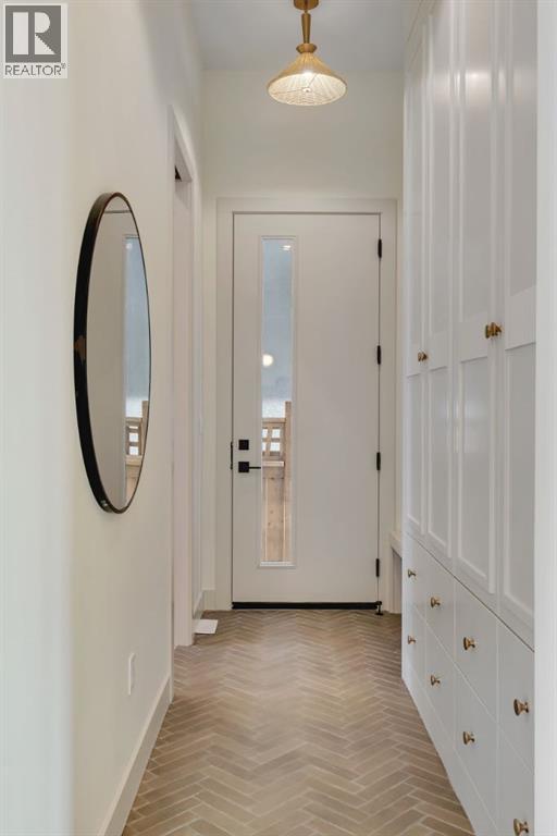 Single Family House for Sale in   Avenue SW Altadore Calgary 