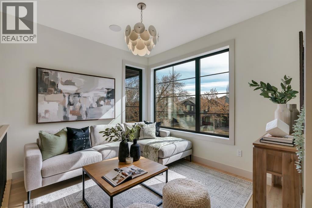 Single Family House for Sale in   Avenue SW Altadore Calgary 