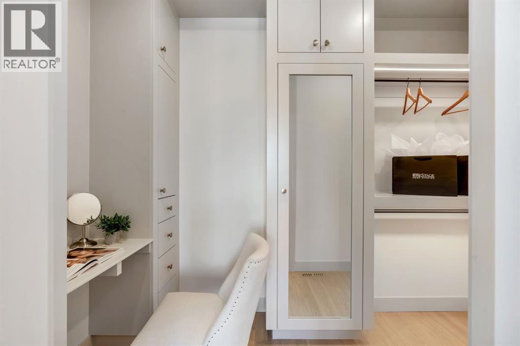 Single Family House for Sale in   Avenue SW Altadore Calgary 