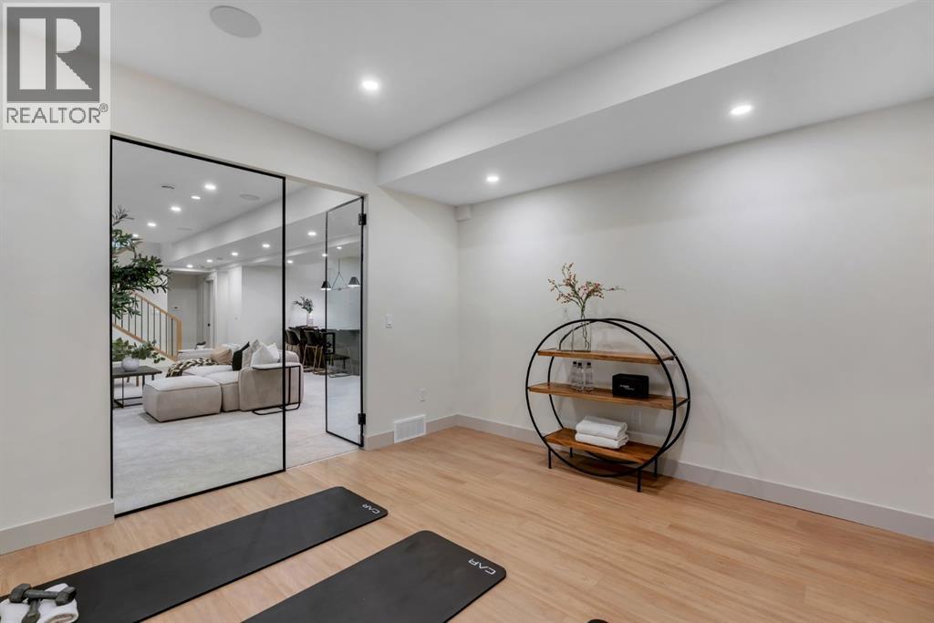 Single Family House for Sale in   Avenue SW Altadore Calgary 