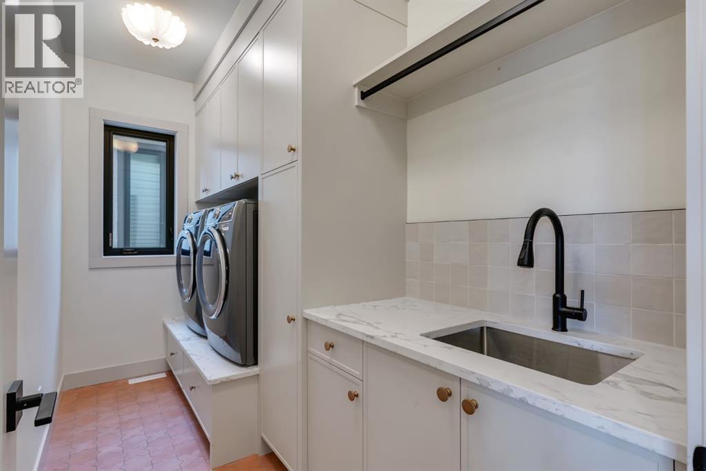 Single Family House for Sale in   Avenue SW Altadore Calgary 