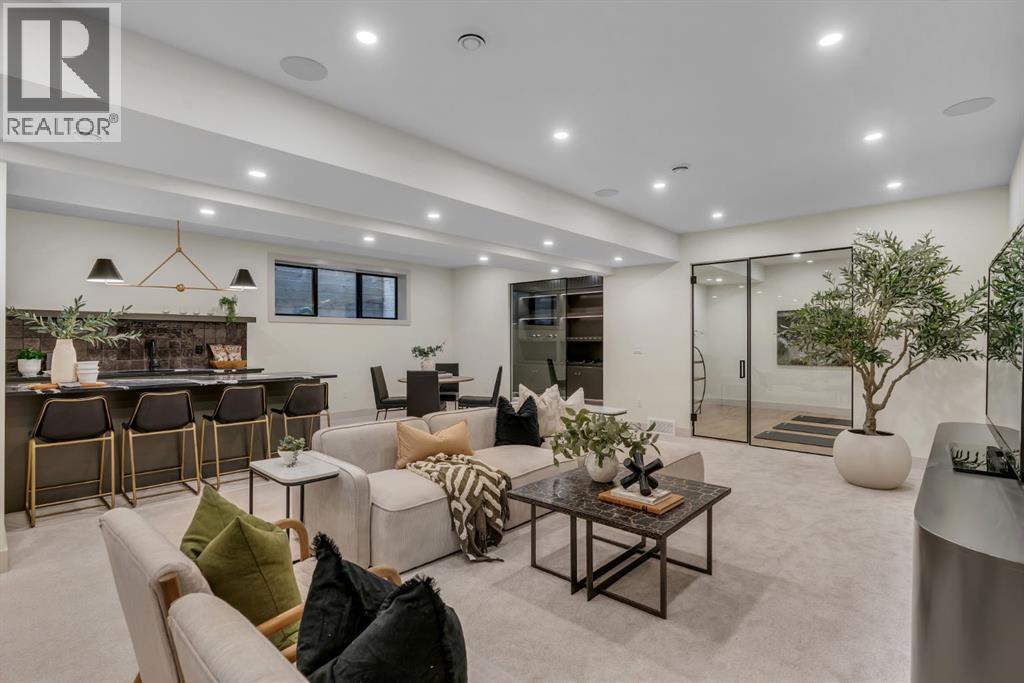 Single Family House for Sale in   Avenue SW Altadore Calgary 