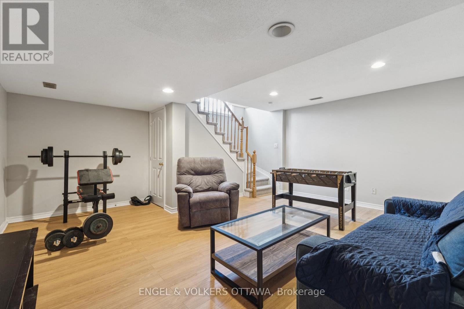 507 SALZBURG DRIVE — photo 29