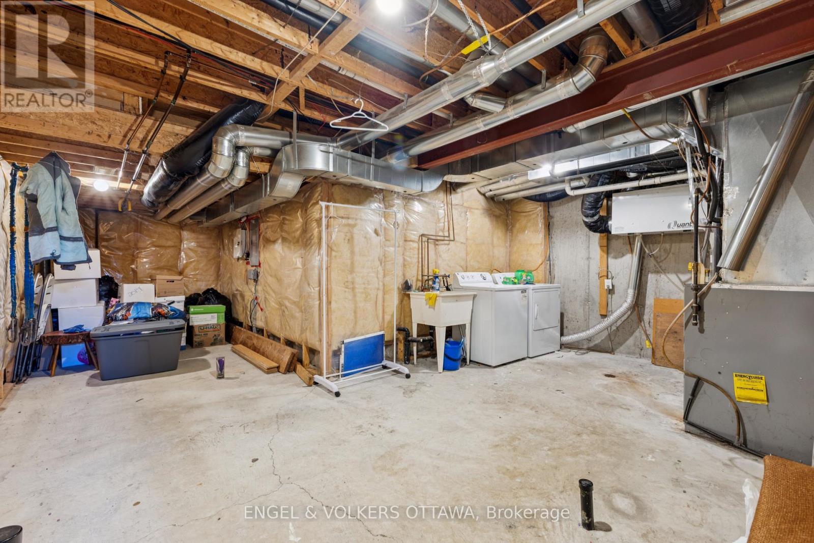 507 SALZBURG DRIVE — photo 30