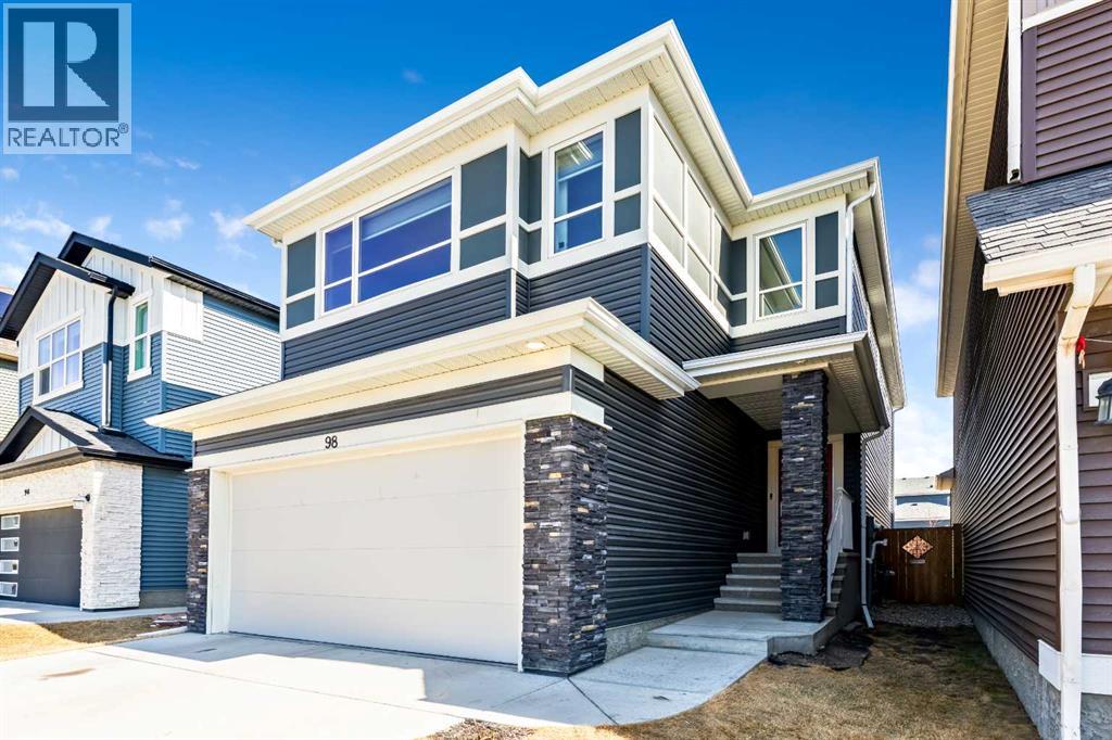 Single Family House for Sale in  Lucas Crescent NW Livingston Calgary 