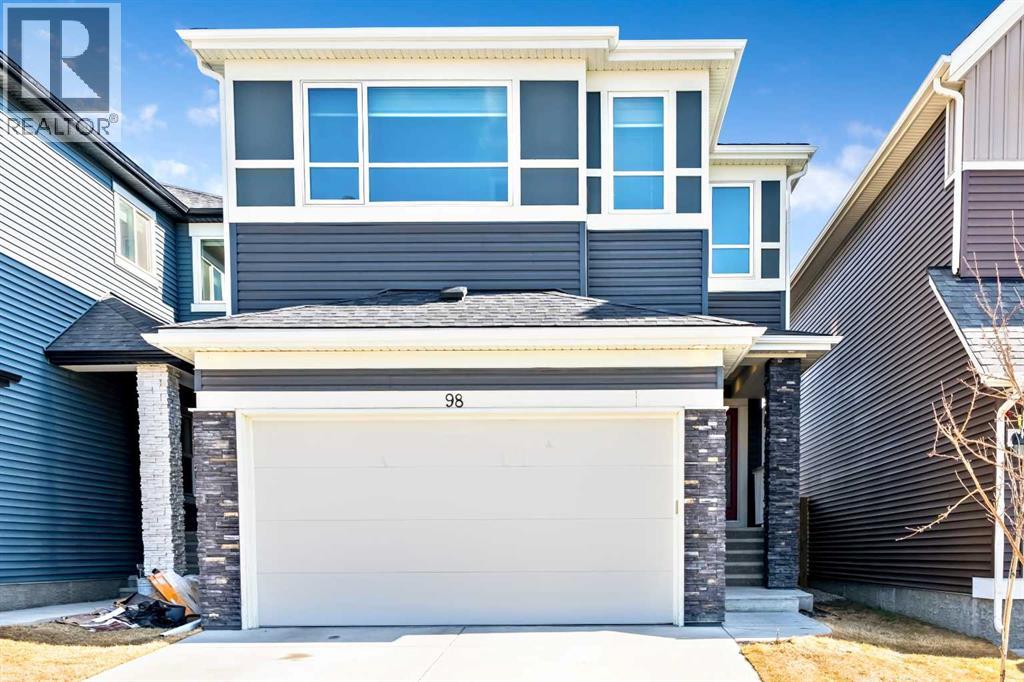 Single Family House for Sale in  Lucas Crescent NW Livingston Calgary 