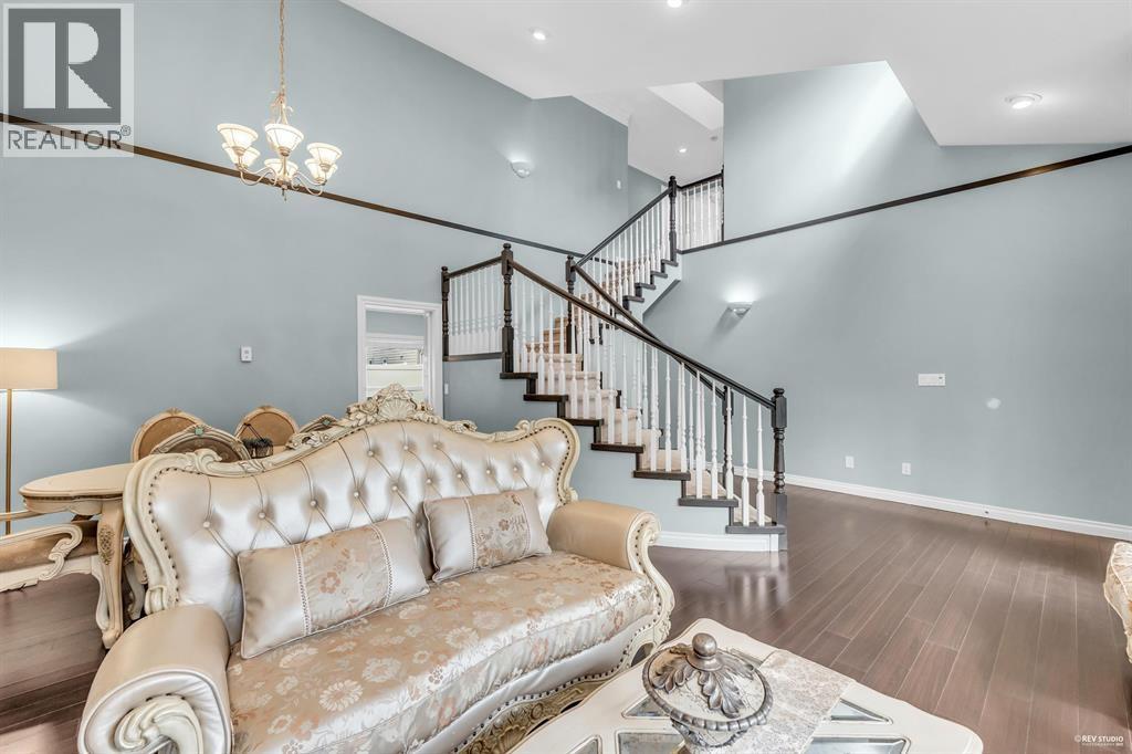 6833 BARNARD Drive, Richmond