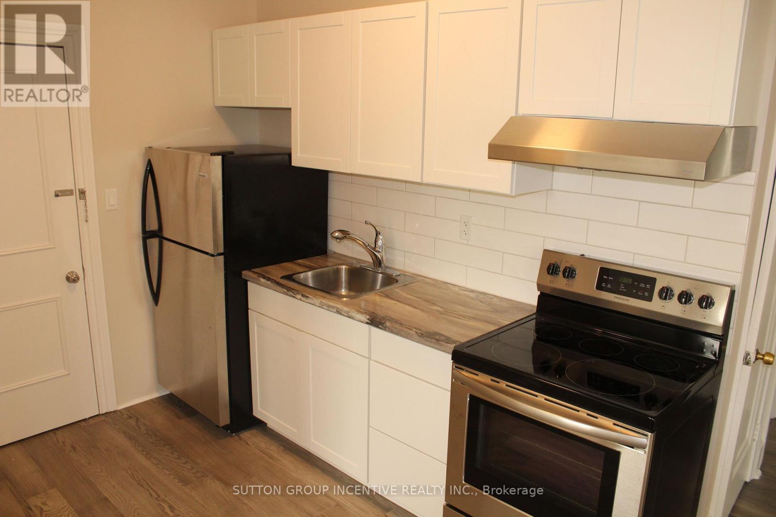 166 COLLIER STREET - 15