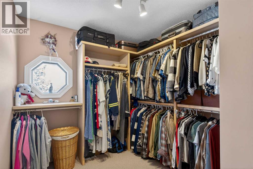 Single Family House for Sale in  Hamptons Way NW Hamptons Calgary 