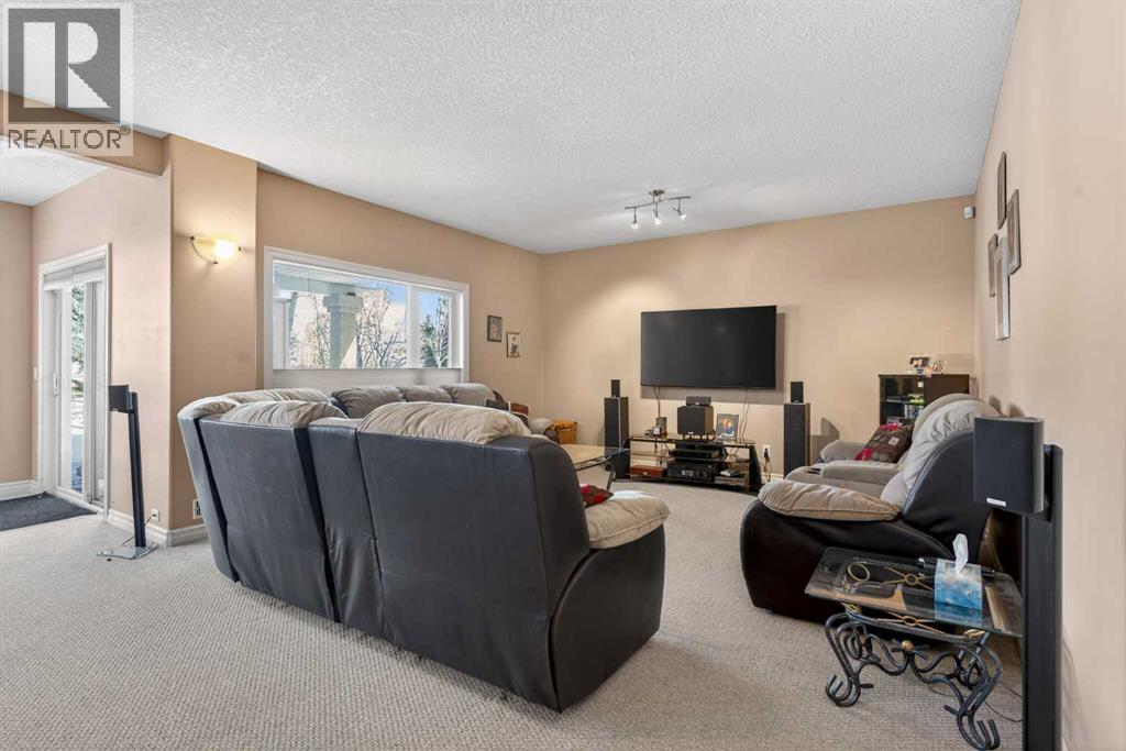 Single Family House for Sale in  Hamptons Way NW Hamptons Calgary 