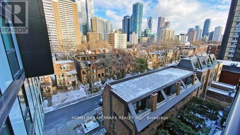 #607 17 DUNDONALD STREET - 17