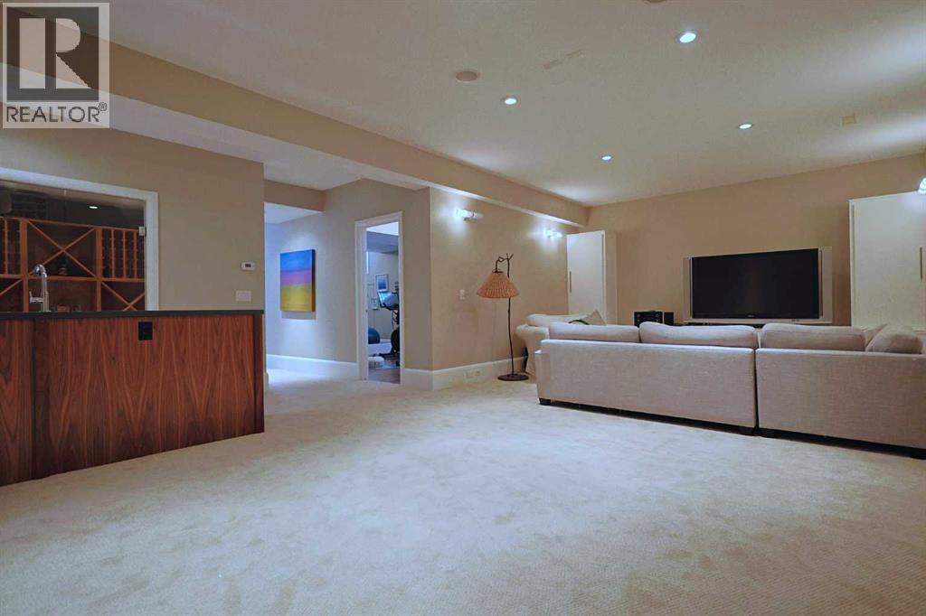 Single Family House for Sale in  Broadview Road NW Hillhurst Calgary 