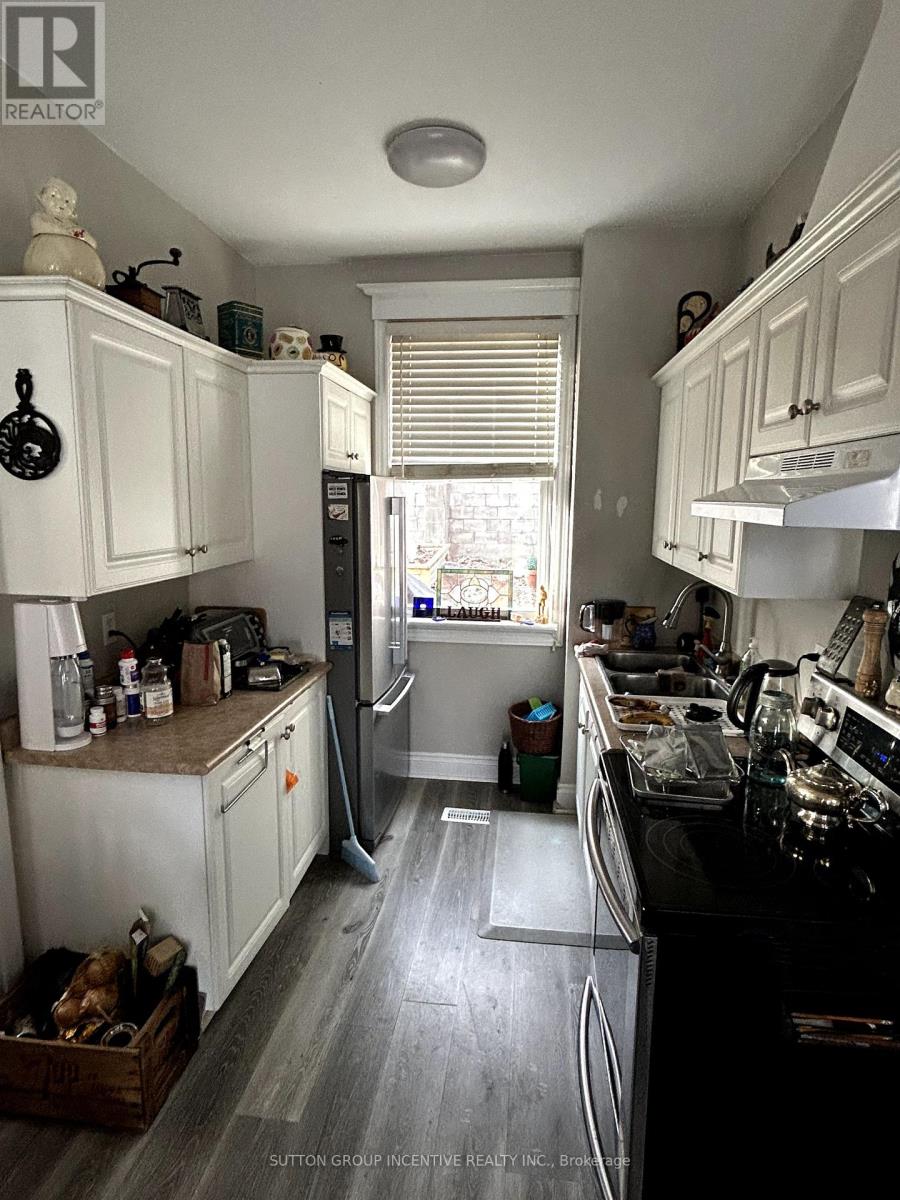 166 COLLIER STREET - 20