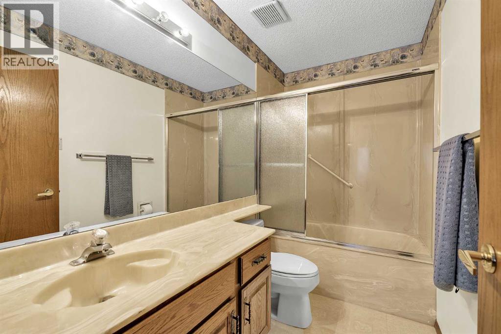 Single Family House for Sale in  Vandoos Gardens NW Varsity Calgary 