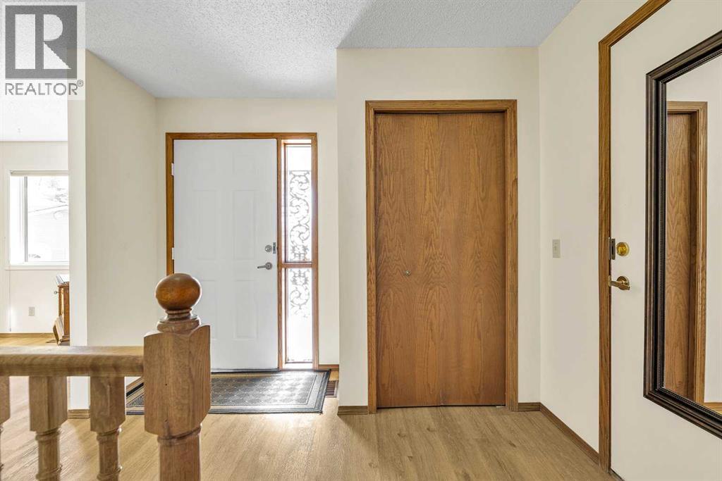 Single Family House for Sale in  Vandoos Gardens NW Varsity Calgary 