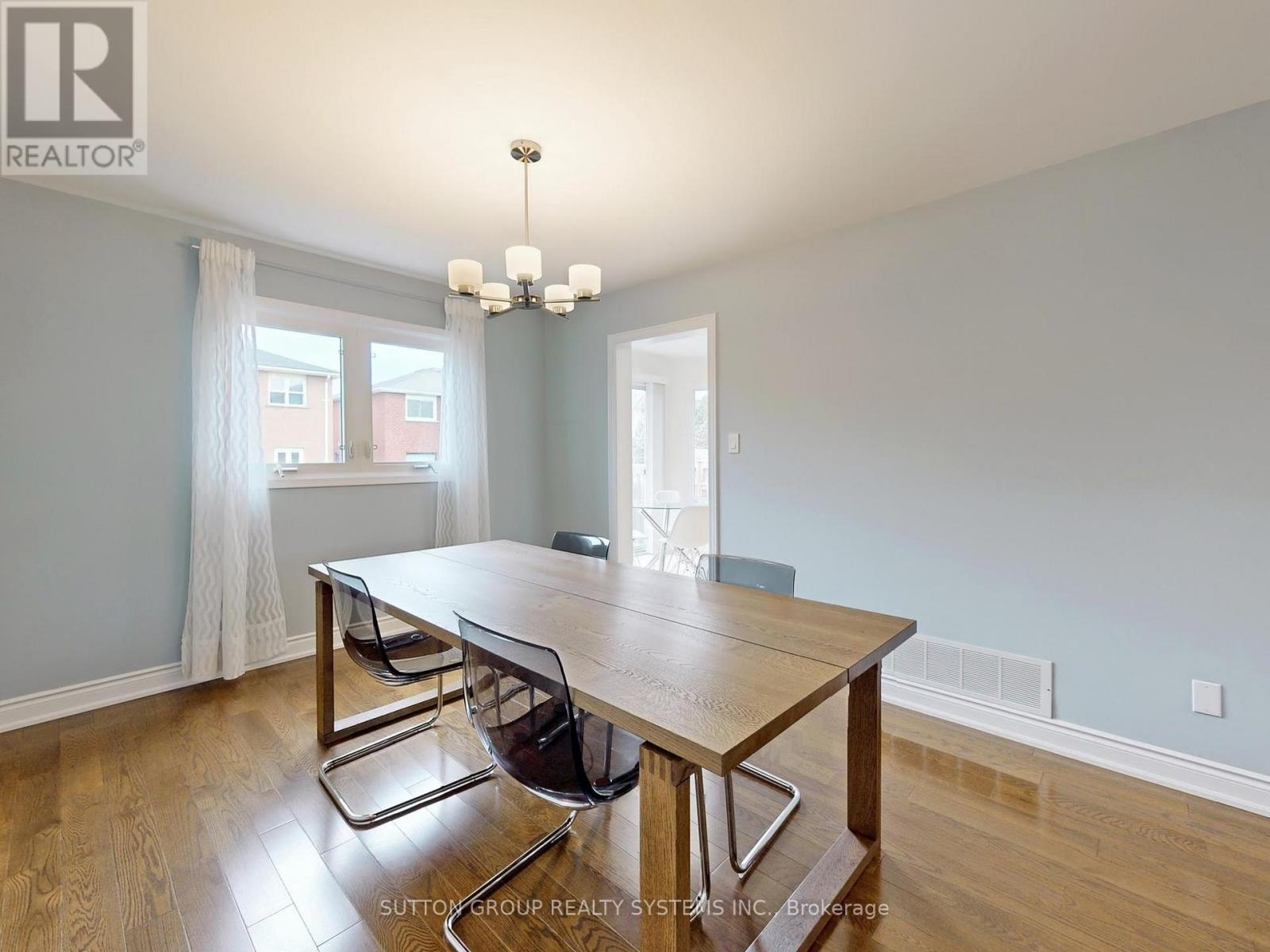 3279 PILCOM CRESCENT - 12