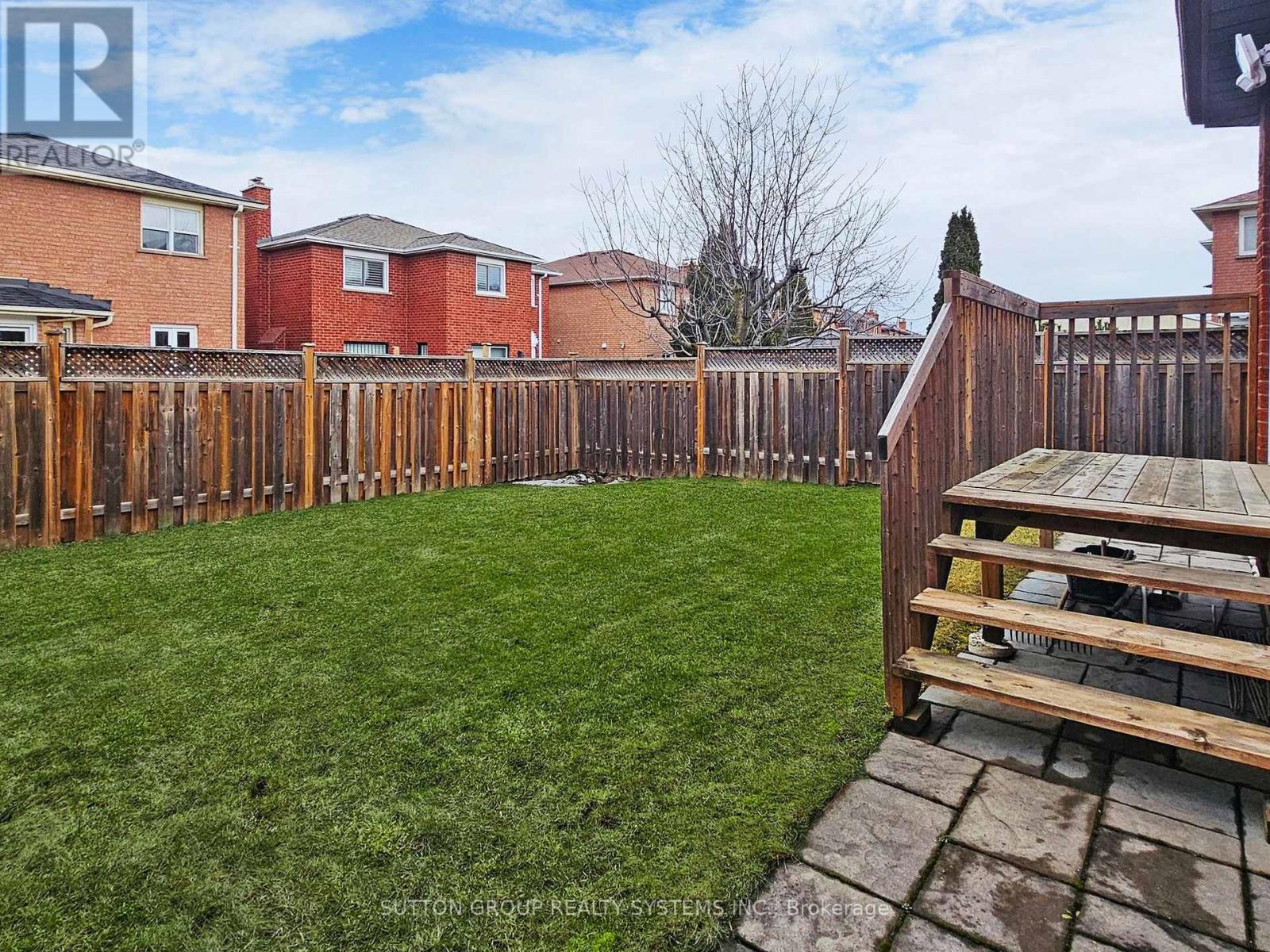 3279 PILCOM CRESCENT - 34