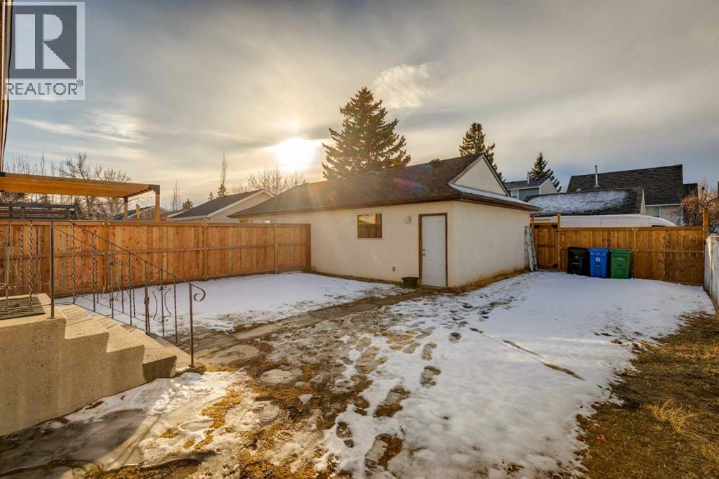 Single Family House for Sale in  Passchendaele Road SW Garrison Woods Calgary 