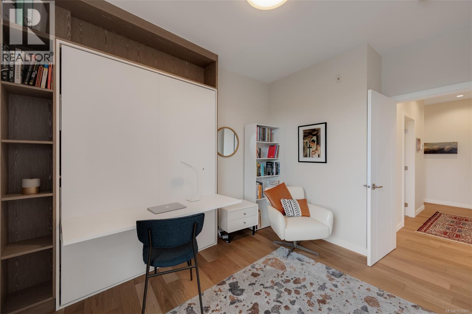 #211 1201 FORT ST - 25