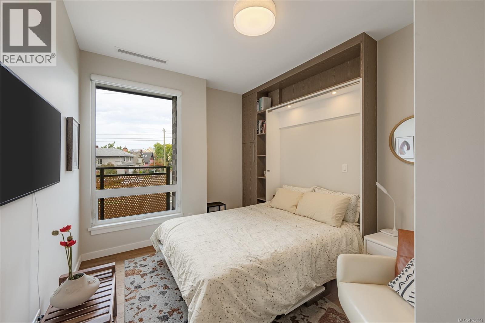 #211 1201 FORT ST - 26