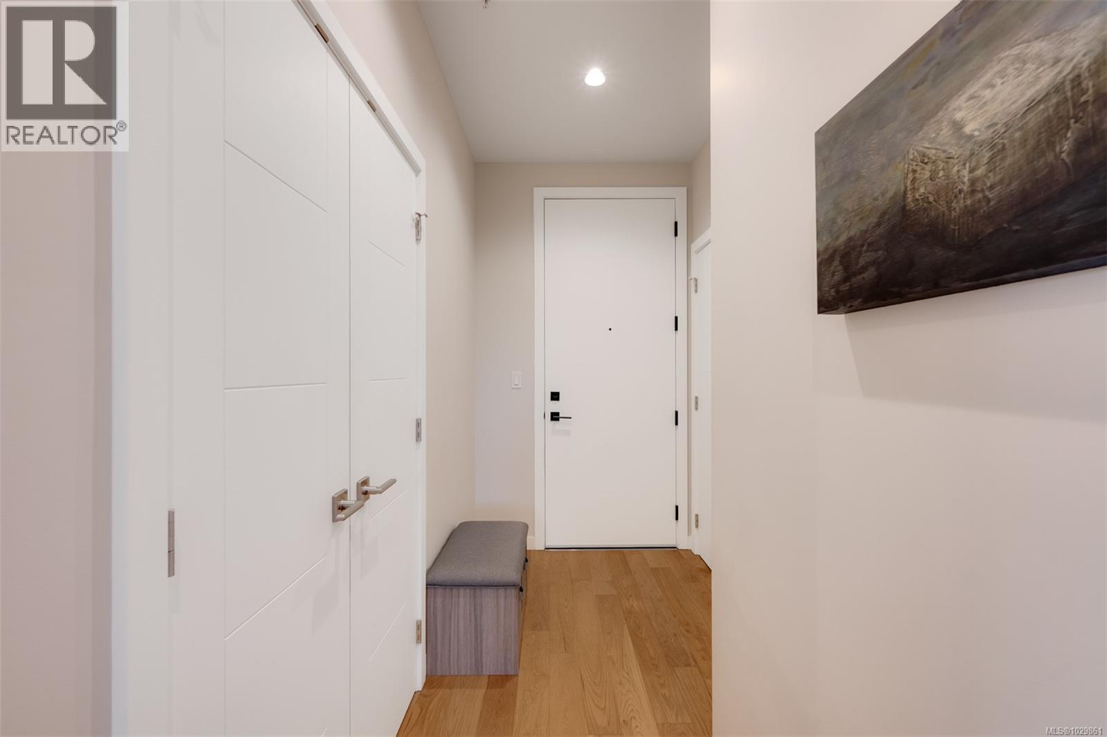 #211 1201 FORT ST - 30