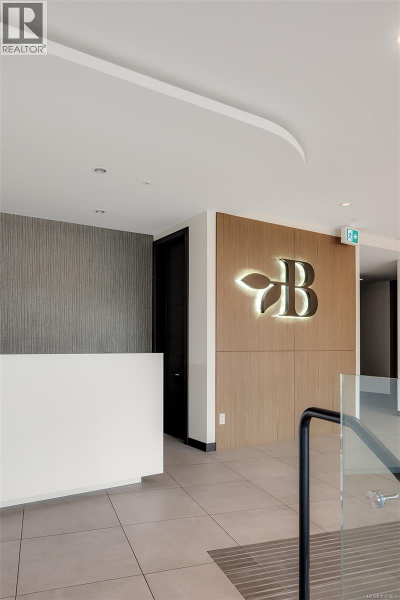 #211 1201 FORT ST - 41