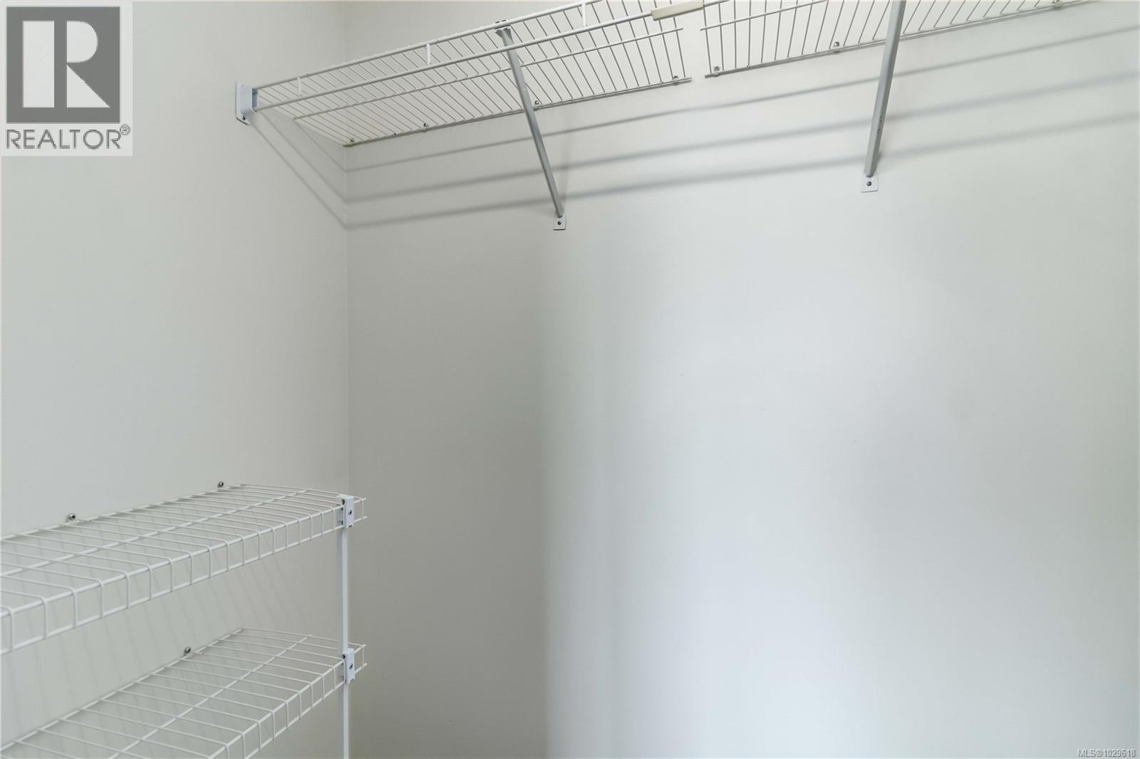 #508 103 GORGE RD E - 22