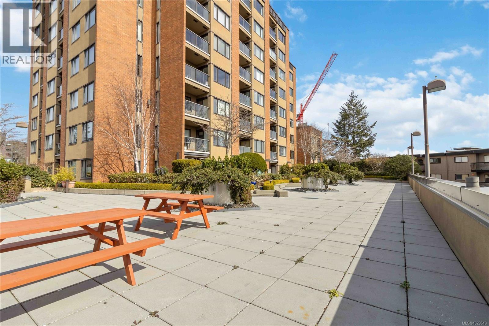 #508 103 GORGE RD E - 29