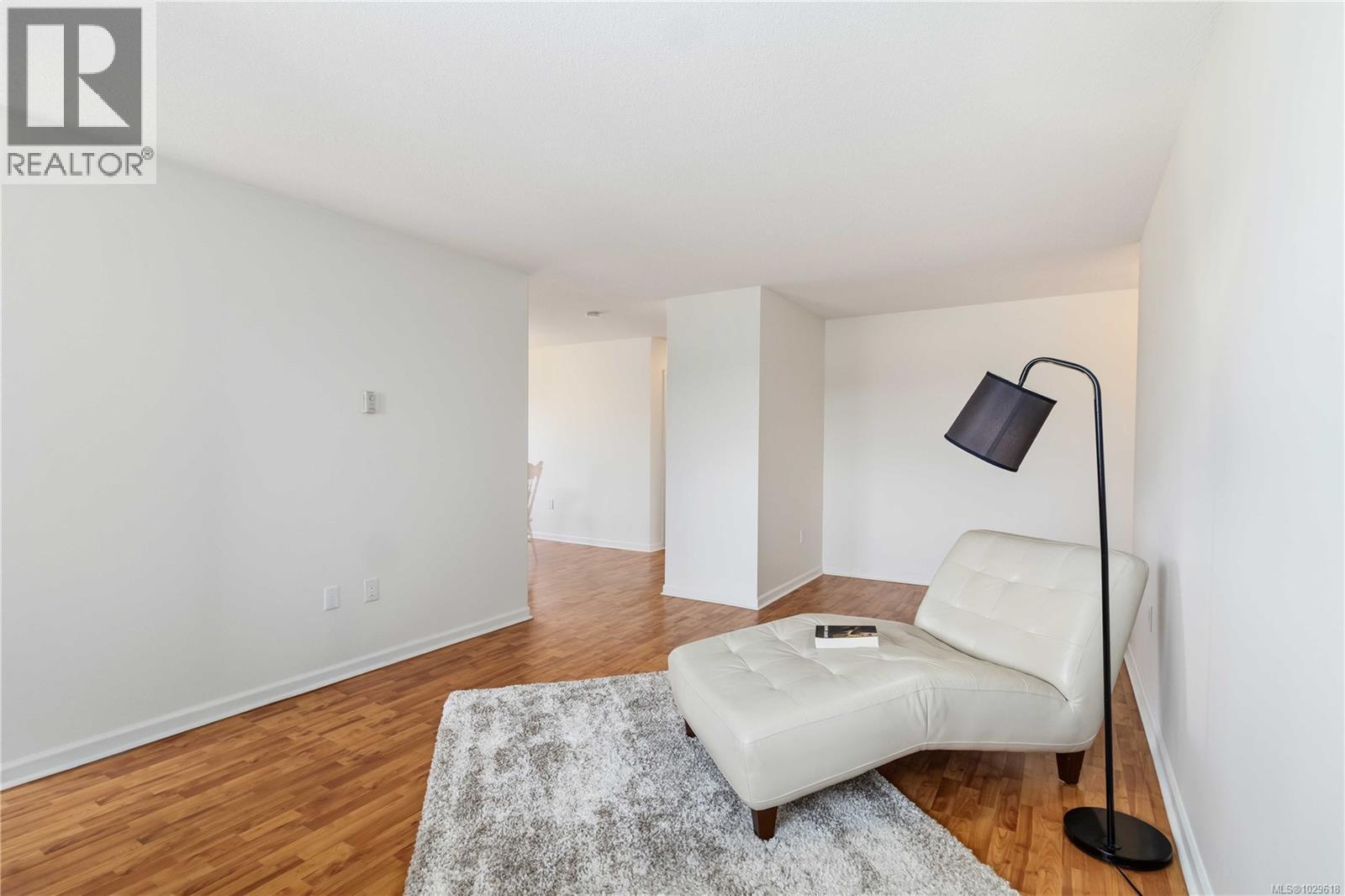 #508 103 GORGE RD E - 6