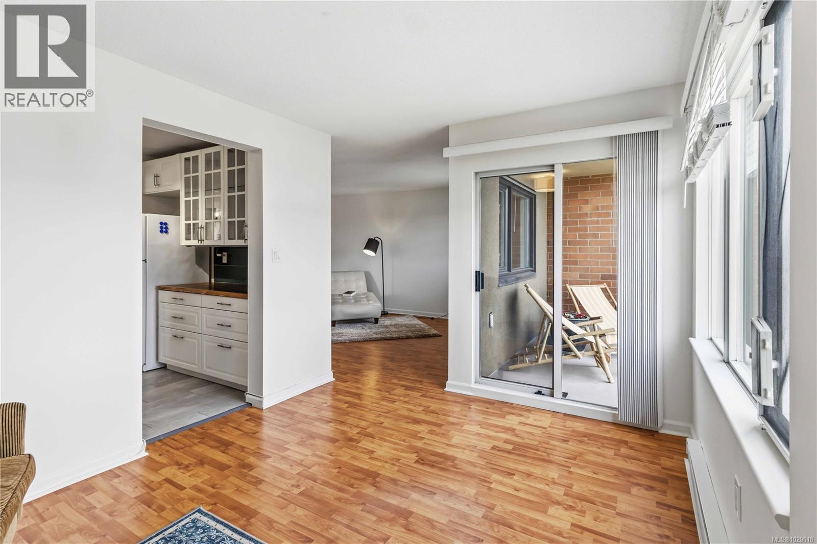 #508 103 GORGE RD E - 8