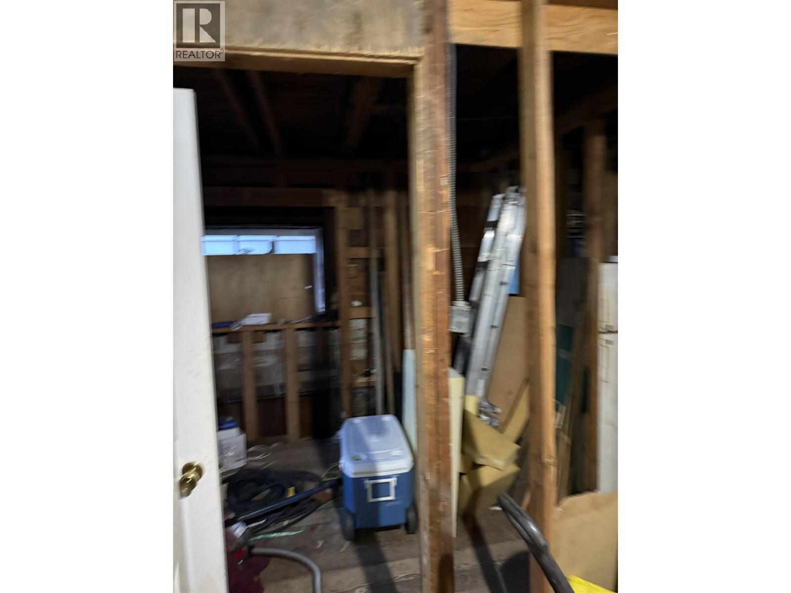 2544 3RD Avenue - photo 2