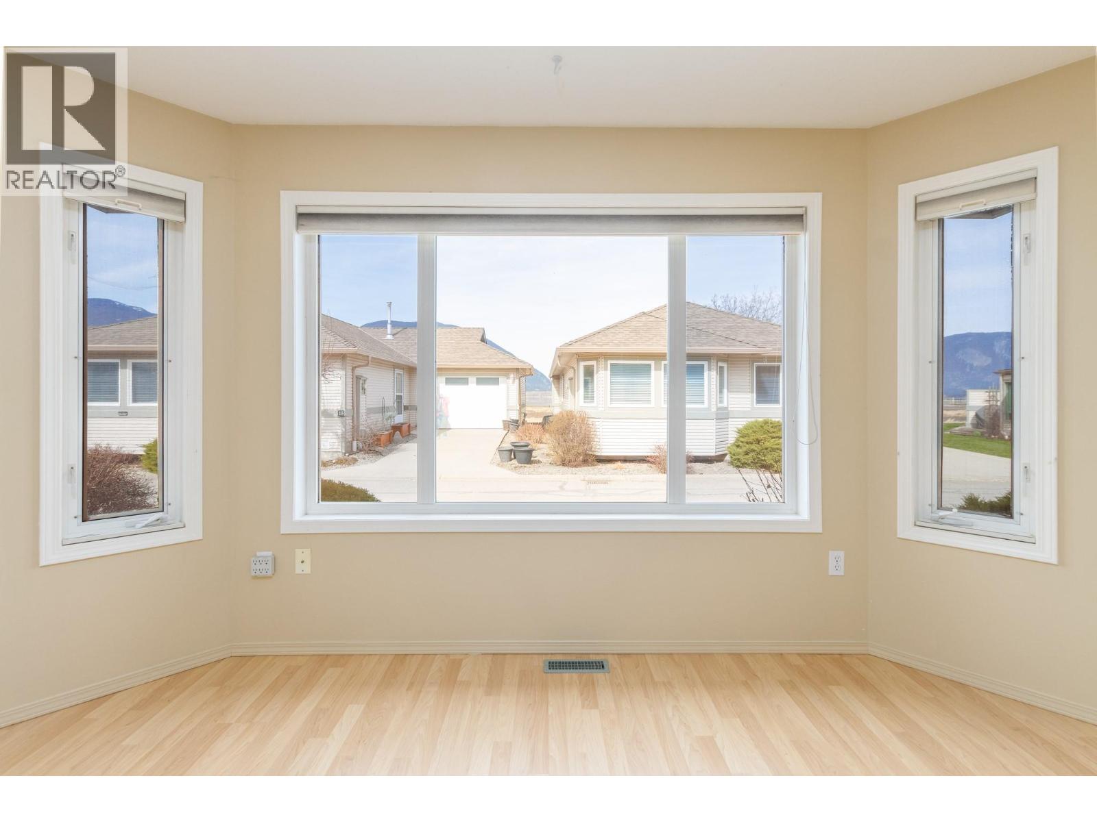 #14 111 HARBOURFRONT DRIVE NW - 5