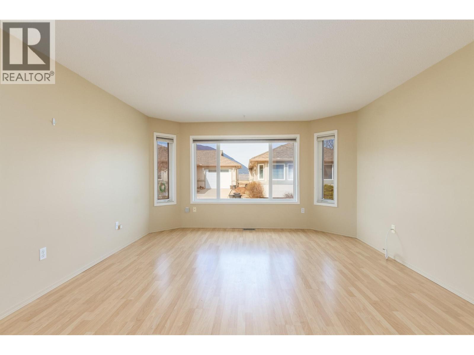 #14 111 HARBOURFRONT DRIVE NW - 4