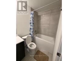 307 - 6 David Eyer Road, Richmond Hill, ON L4S0N5 Photo 9