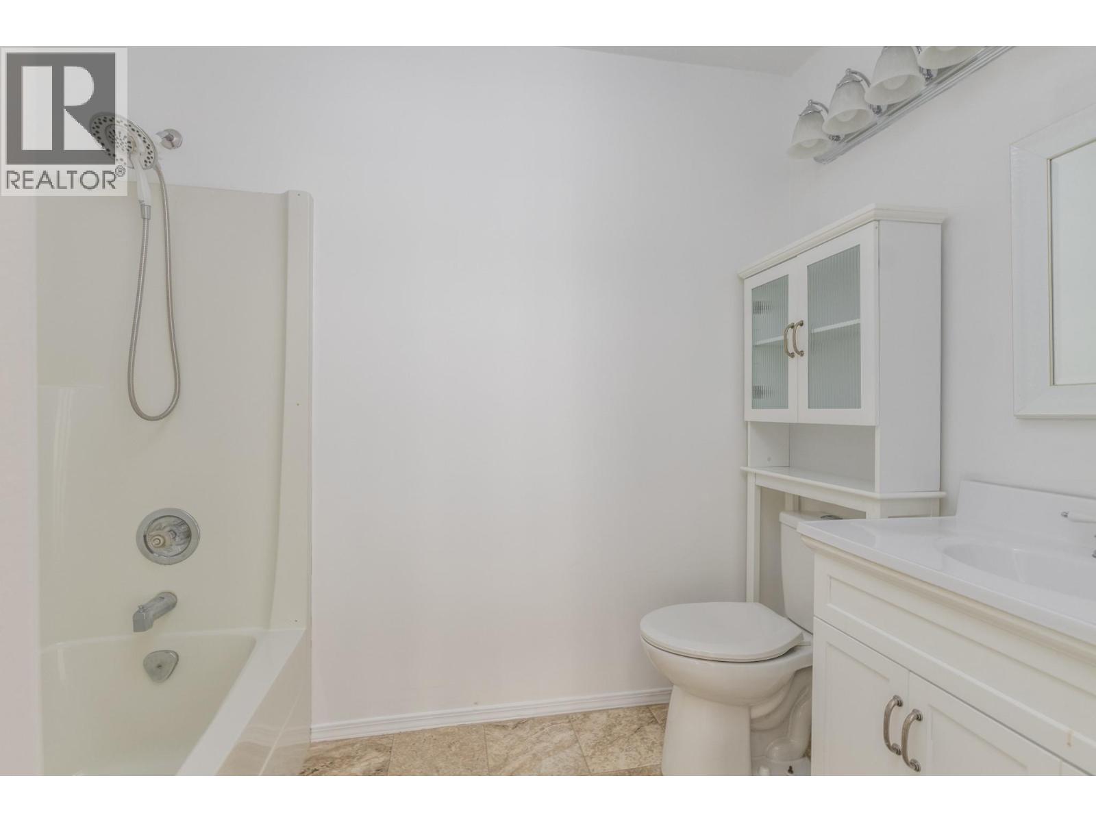 #14 111 HARBOURFRONT DRIVE NW - 21