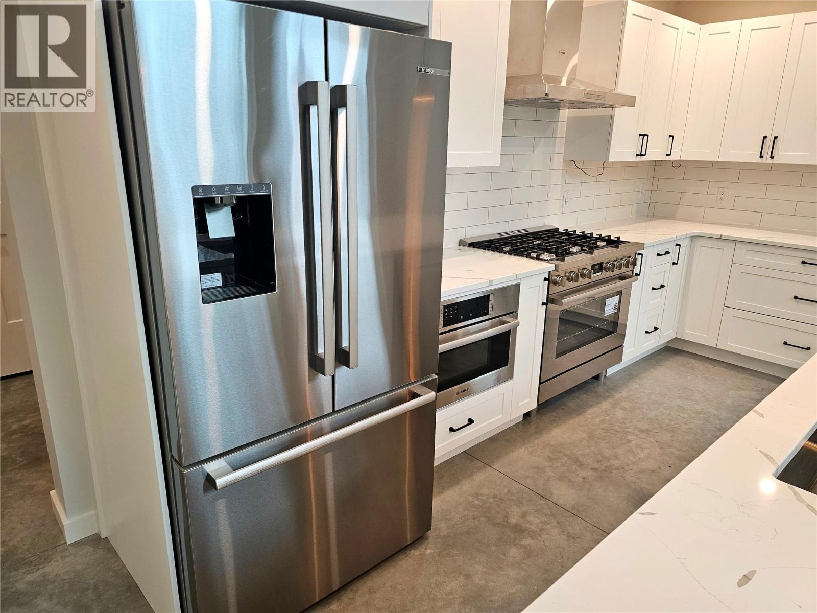 2801 HARLOW ROAD - 18