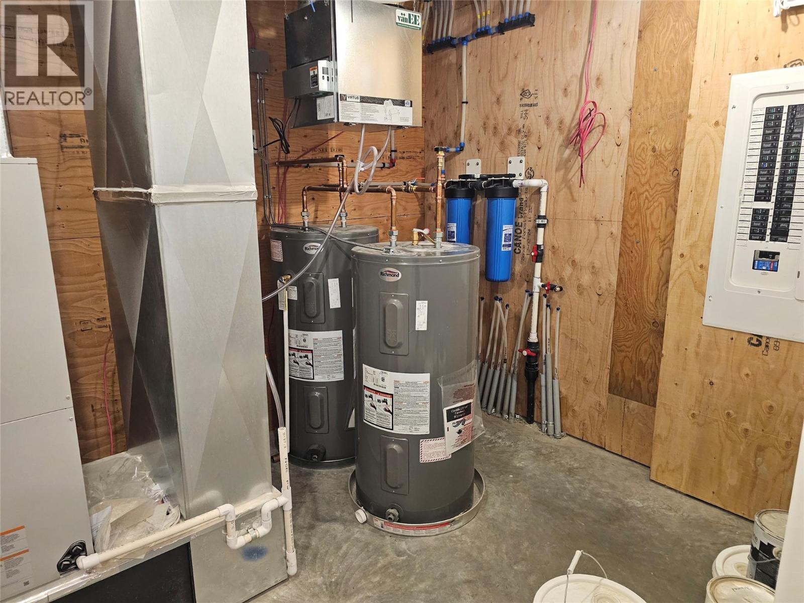 2801 HARLOW ROAD - 62