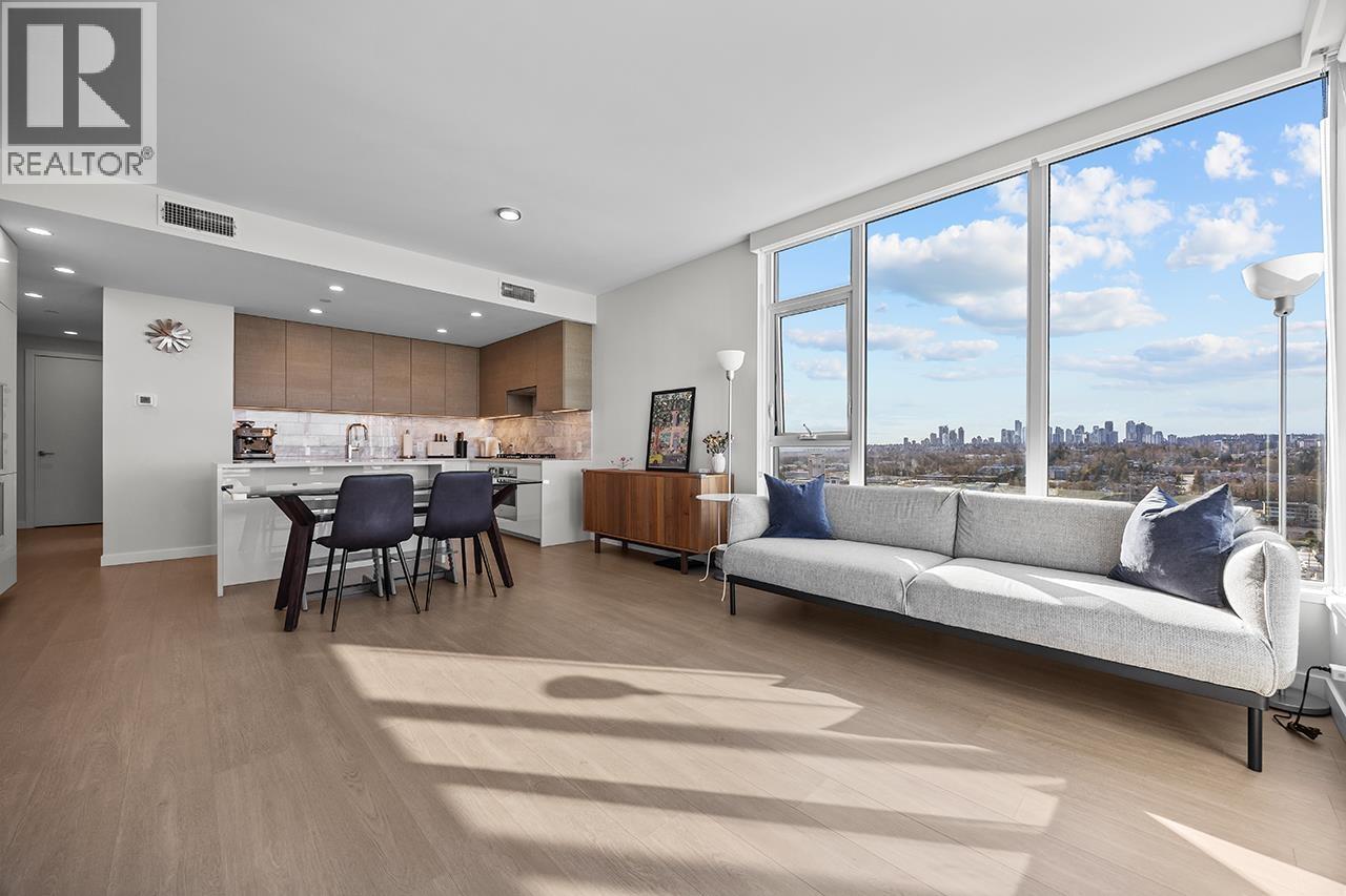 2202 2186 GILMORE Avenue - main photo