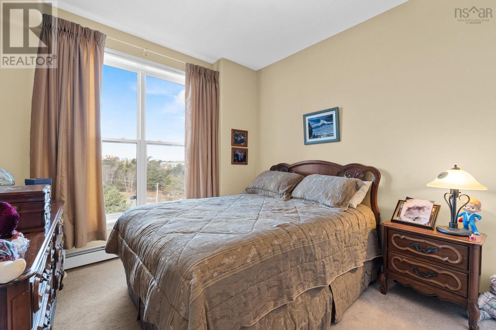 Property 16 of 45 of 407 36 Southgate Drive