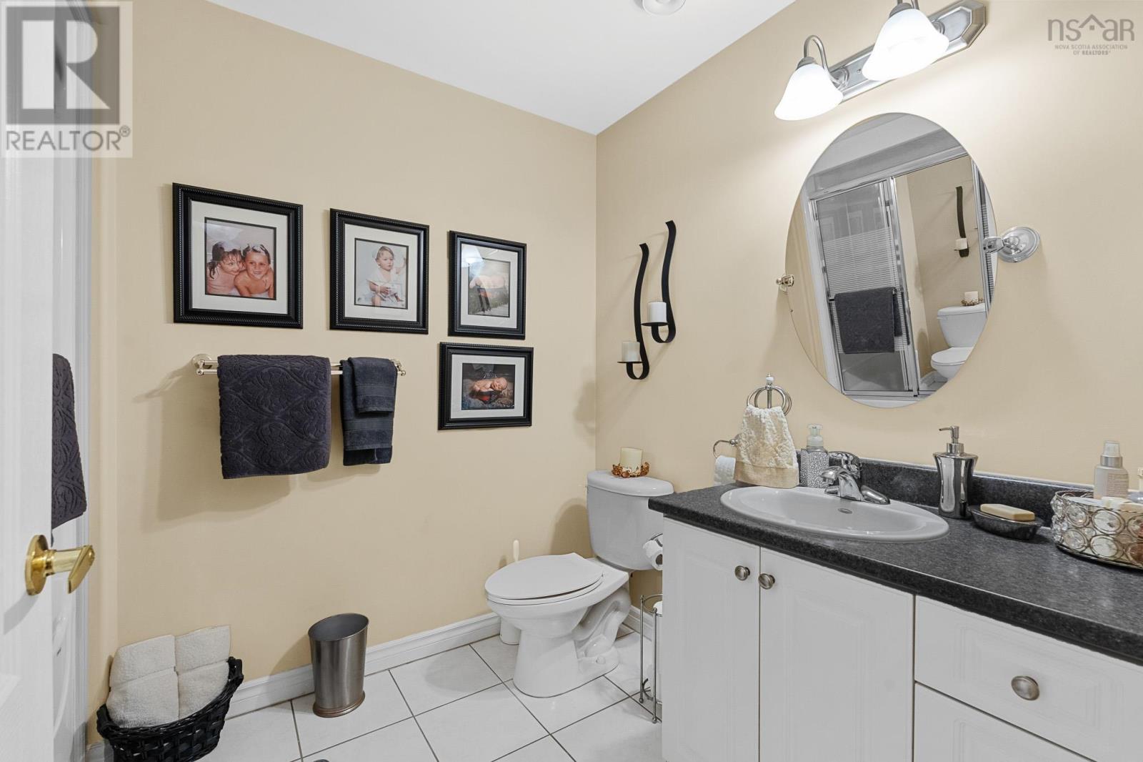 Property 18 of 45 of 407 36 Southgate Drive