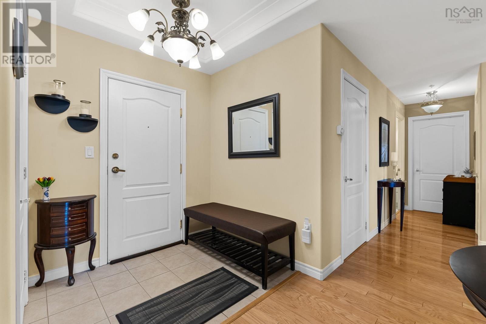 Property 20 of 45 of 407 36 Southgate Drive