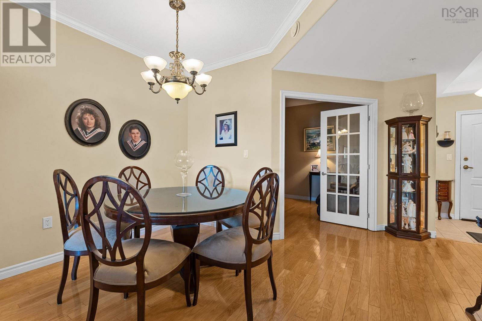 Property 13 of 45 of 407 36 Southgate Drive