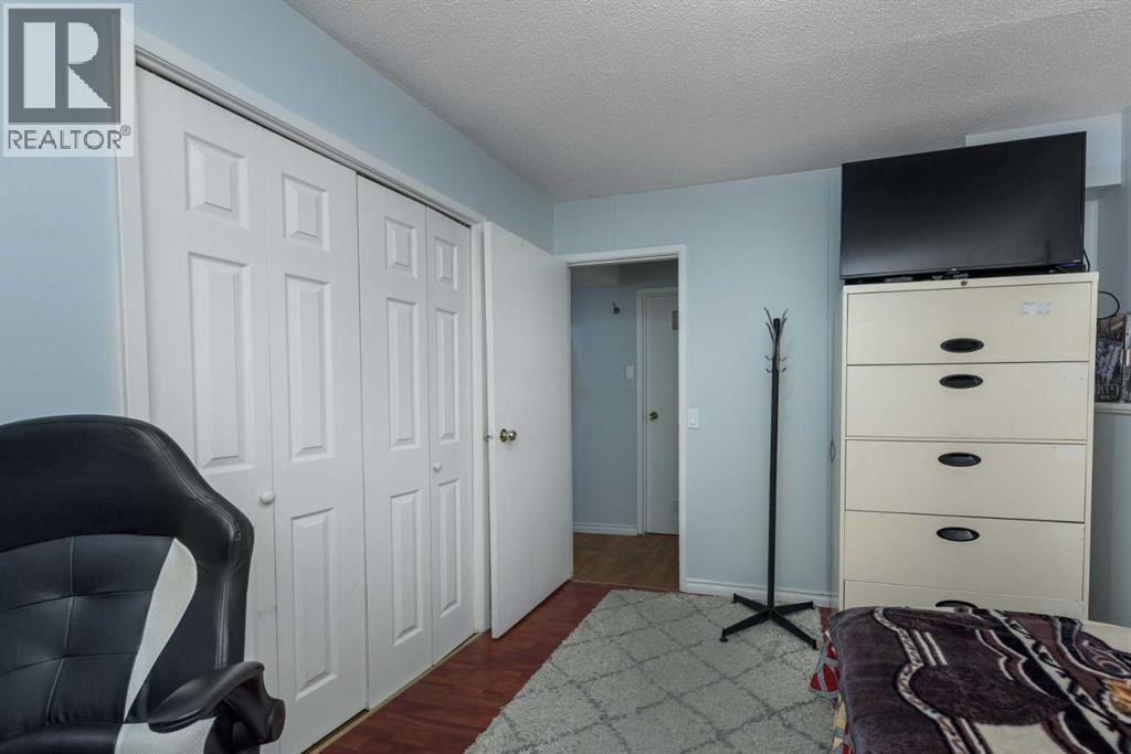 Single Family House Bi-level for Sale in  A Street SE Penbrooke Meadows Calgary 