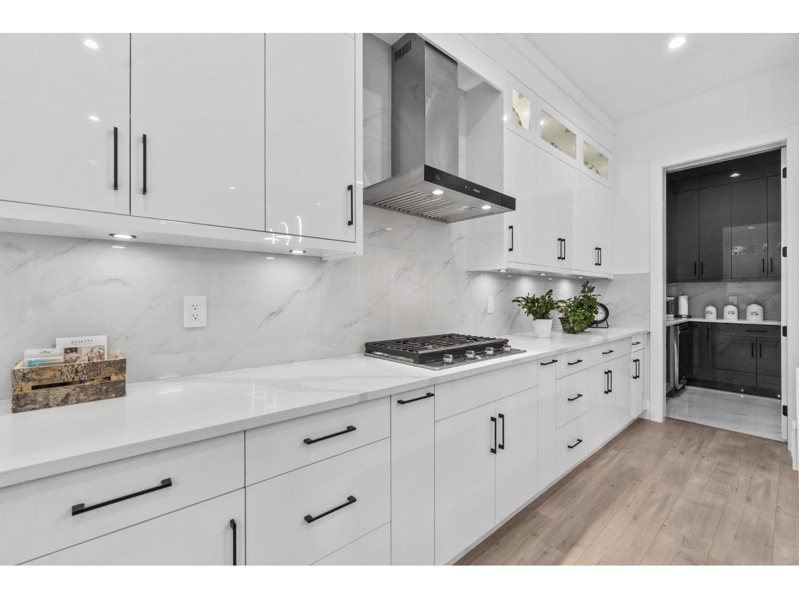 2731 201 Street - photo 2