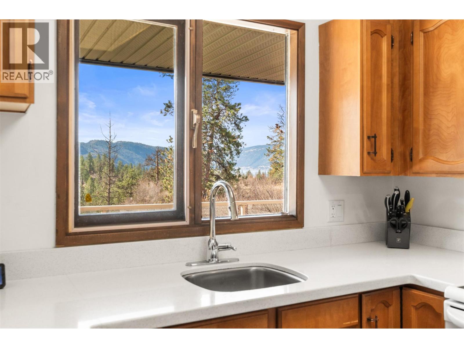 13501 SUMAC LANE - 17