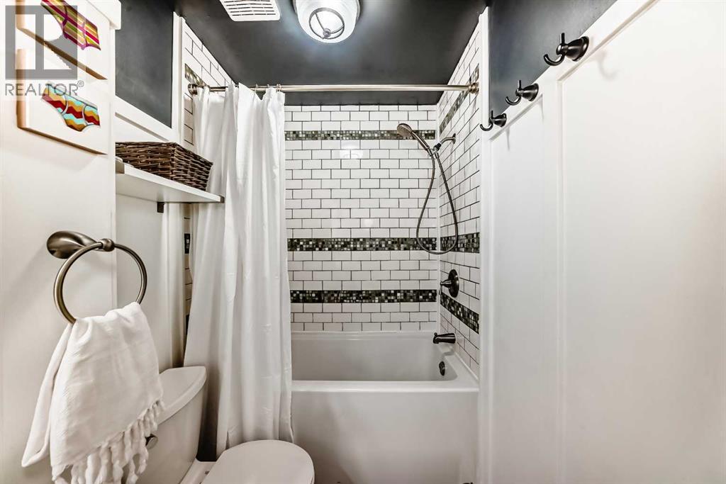 Single Family House Bungalow for Sale in  Taraglen Road NE Taradale Calgary 