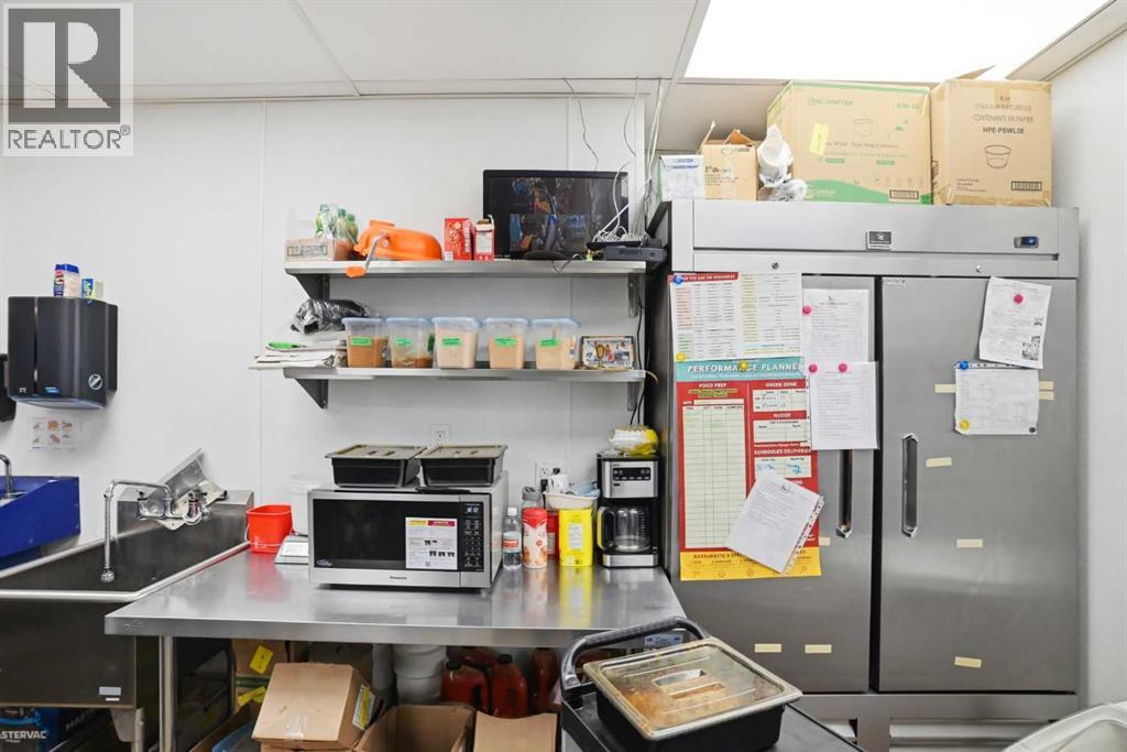 180, 3440 69 Street NW, Calgary, Alberta