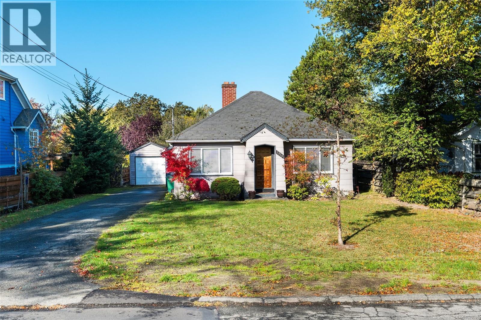 2926 COLQUITZ AVE - 15