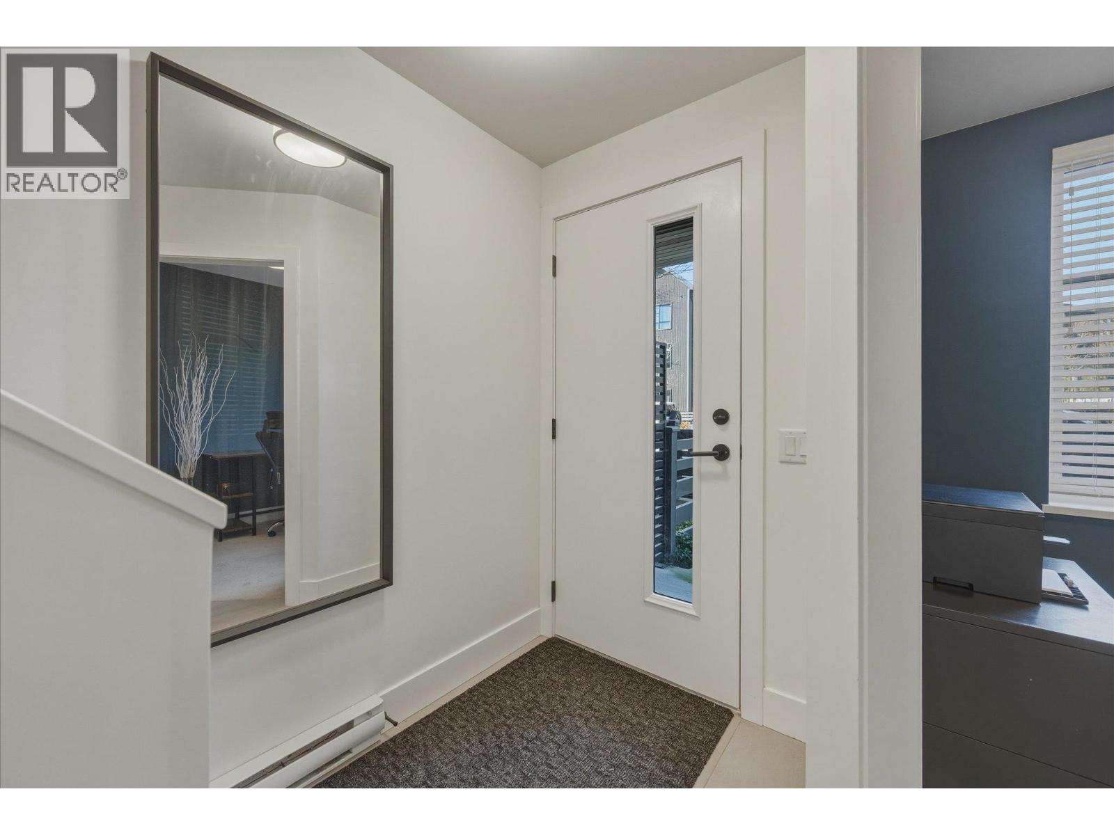 1361 MARINASIDE PLACE, Squamish