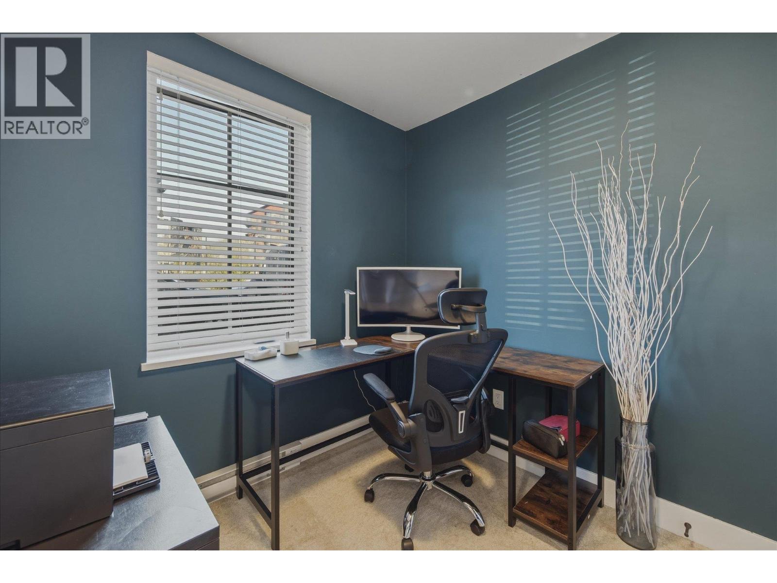 1361 MARINASIDE PLACE, Squamish